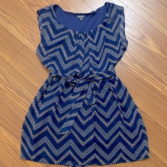 Lily Rose woman’s chiffon geomatics bleu mini dress, ballon stretch tie waist - Picture 10 of 10